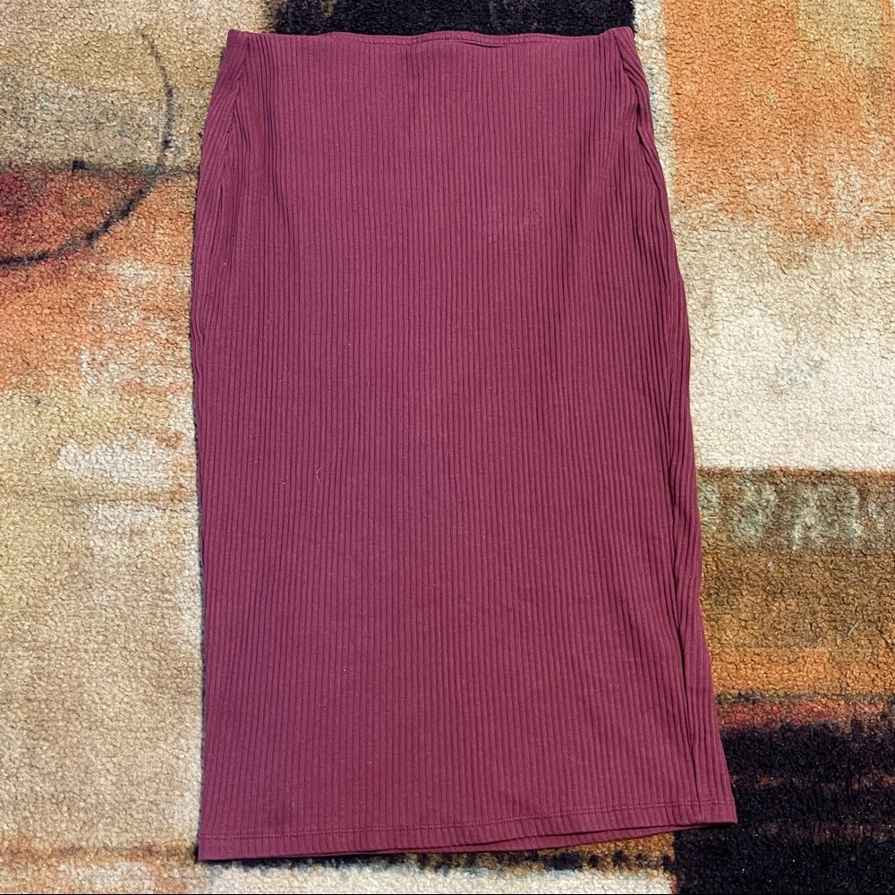 Ribbed Burgundy Skirt